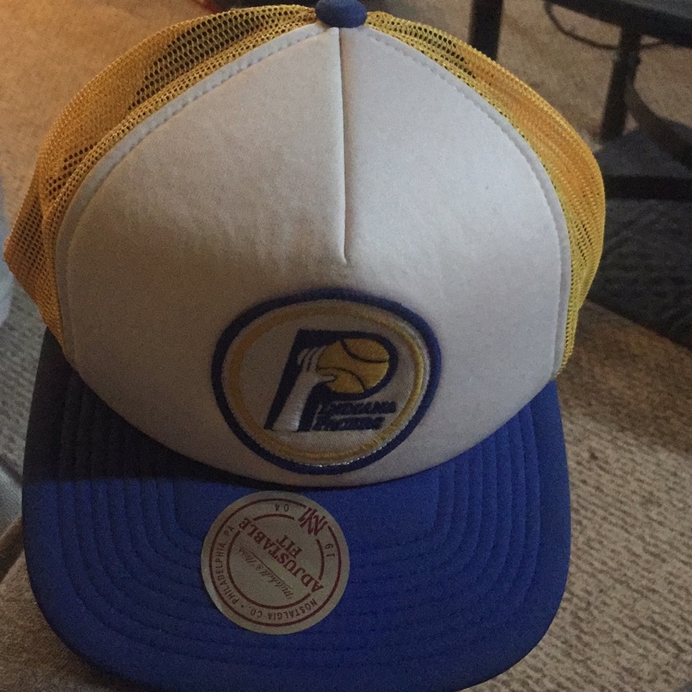 Snap back Hat!!!
